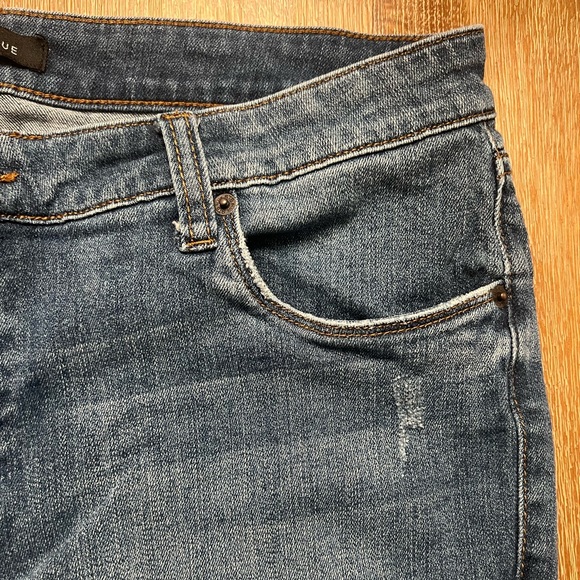 STS Blue Taylor Tomboy Distressed Boyfriend Jean Size 31 - Picture 8 of 14